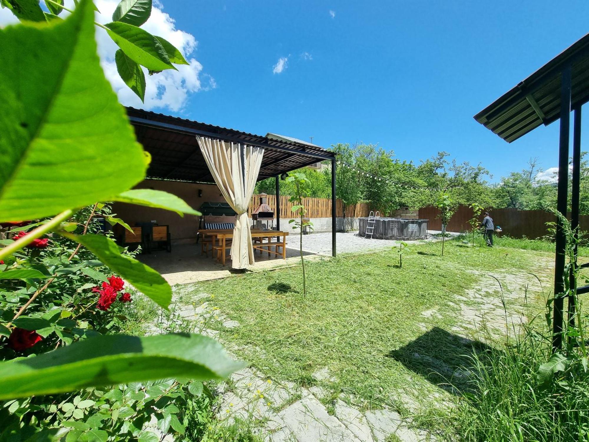New Horizons , Apartment With 5 Bedrooms, Whole Apartment, Апартмент Целиком ディリジャン エクステリア 写真