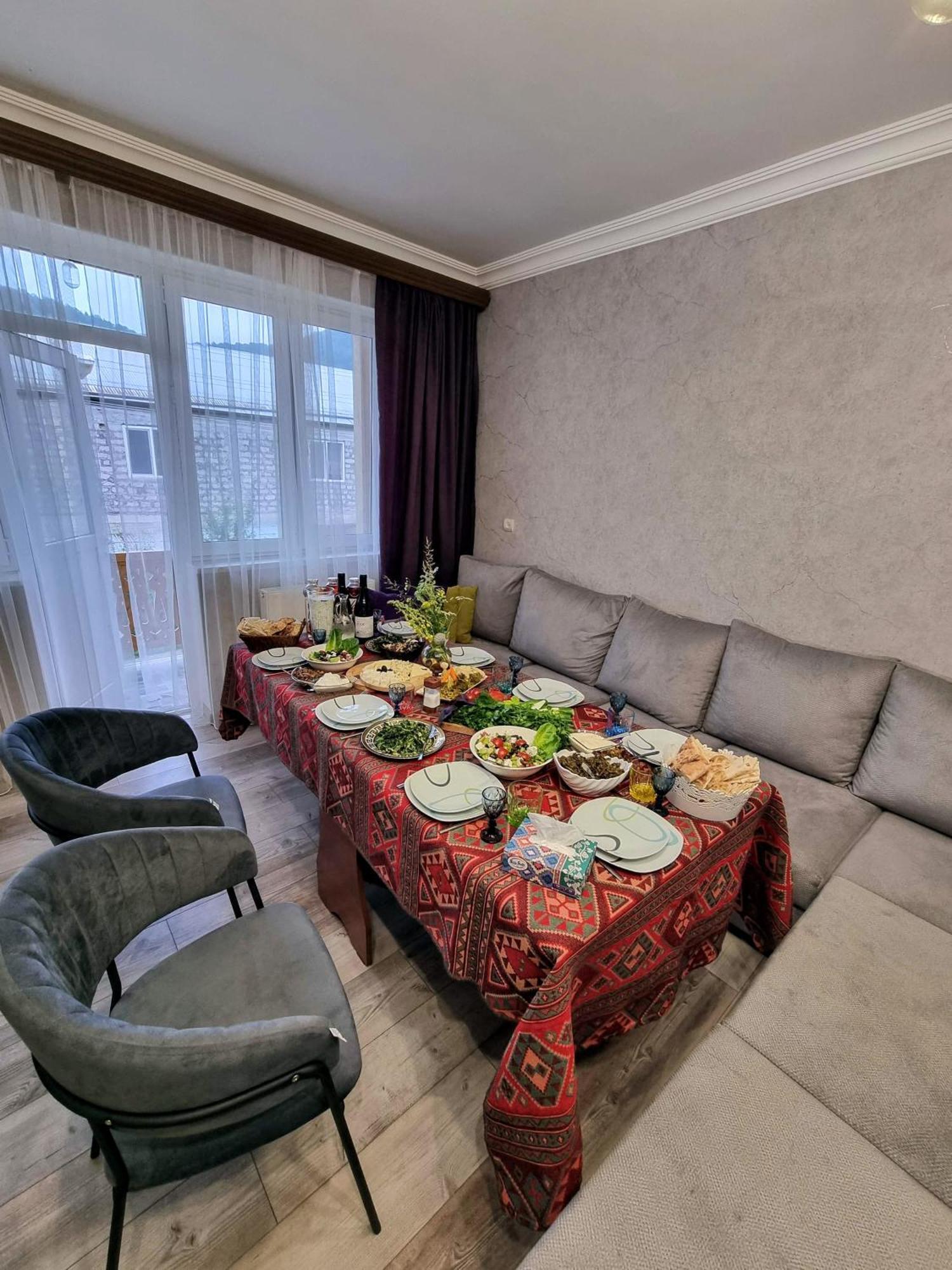 New Horizons , Apartment With 5 Bedrooms, Whole Apartment, Апартмент Целиком ディリジャン エクステリア 写真
